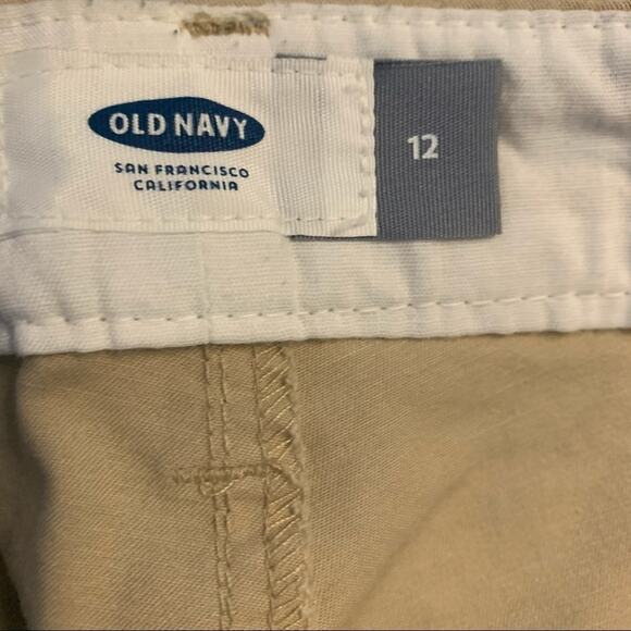 Old Navy Classic Khaki Shorts Neutral Summer Casual Uniform 12 - Picture 3 of 4
